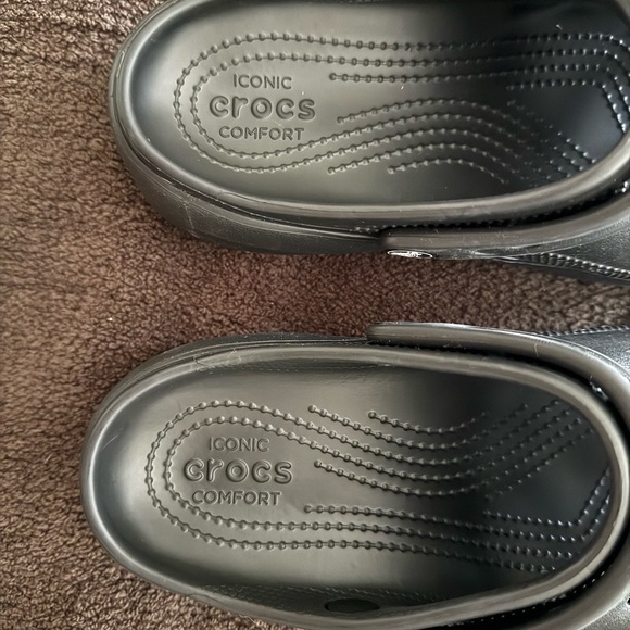Classic Platform Crocs size 8 - Picture 2 of 5